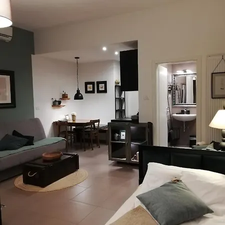 Maple Place