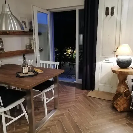 Apartment Maple Place Pivka