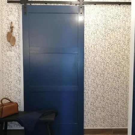 Maple Place Apartma *